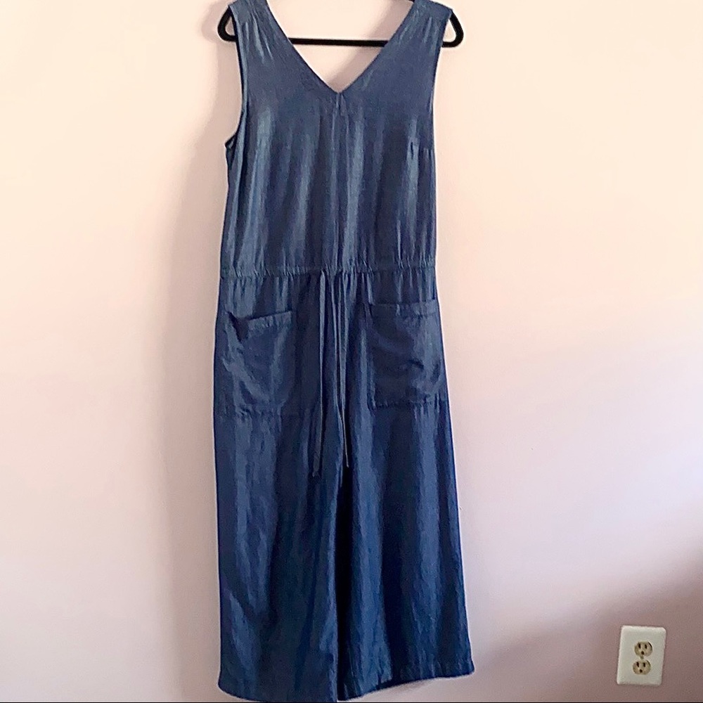 Old Navy Sleeveless Utility Jumpsuit with cinch waist - Size Medium - Picture 4 of 5